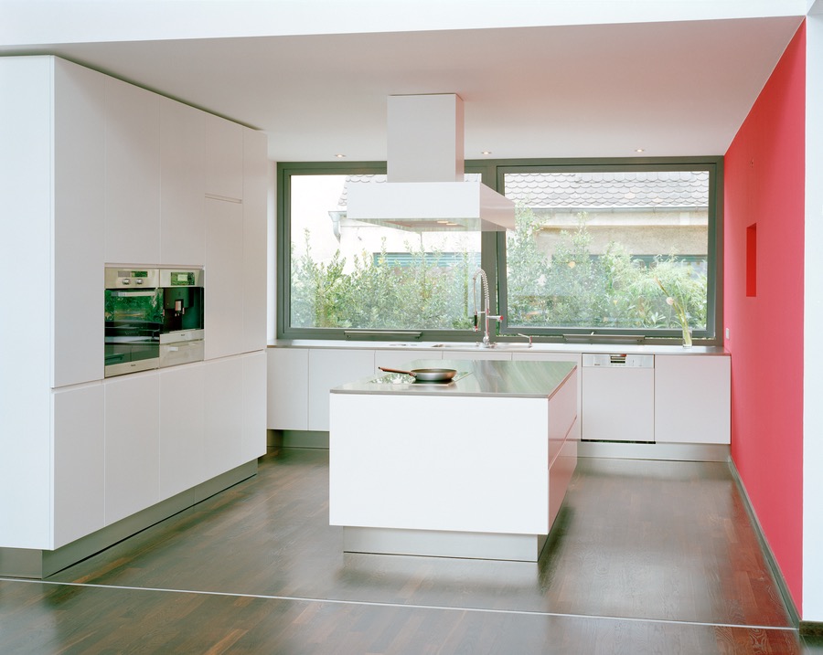 Aluminium Double Aperture Window in white contemporary kitchen
