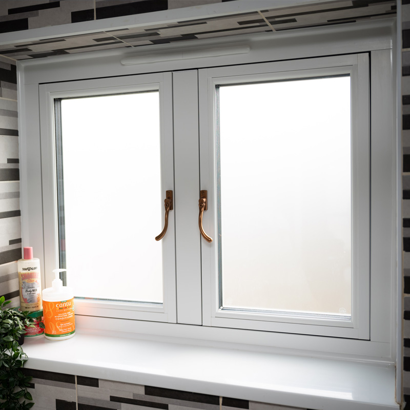 When elegance meets efficiency, with Residence Collection 7 windows fitted to a bathroom
