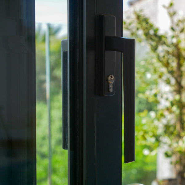 Reynaers Lift and Slide Patio Door Handle