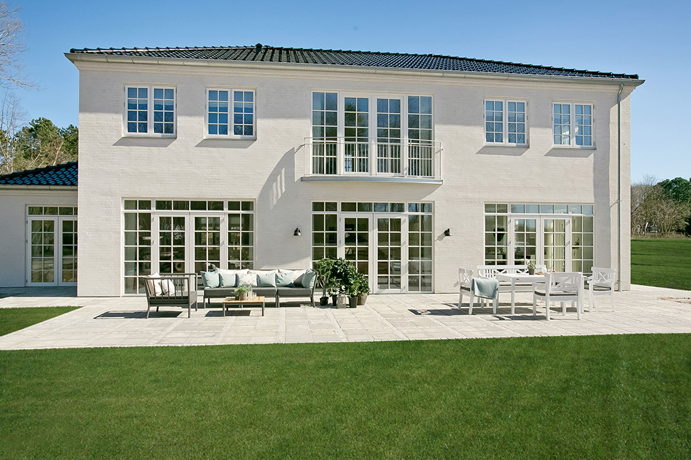 Woodstock windows supplies the Velfac classic range