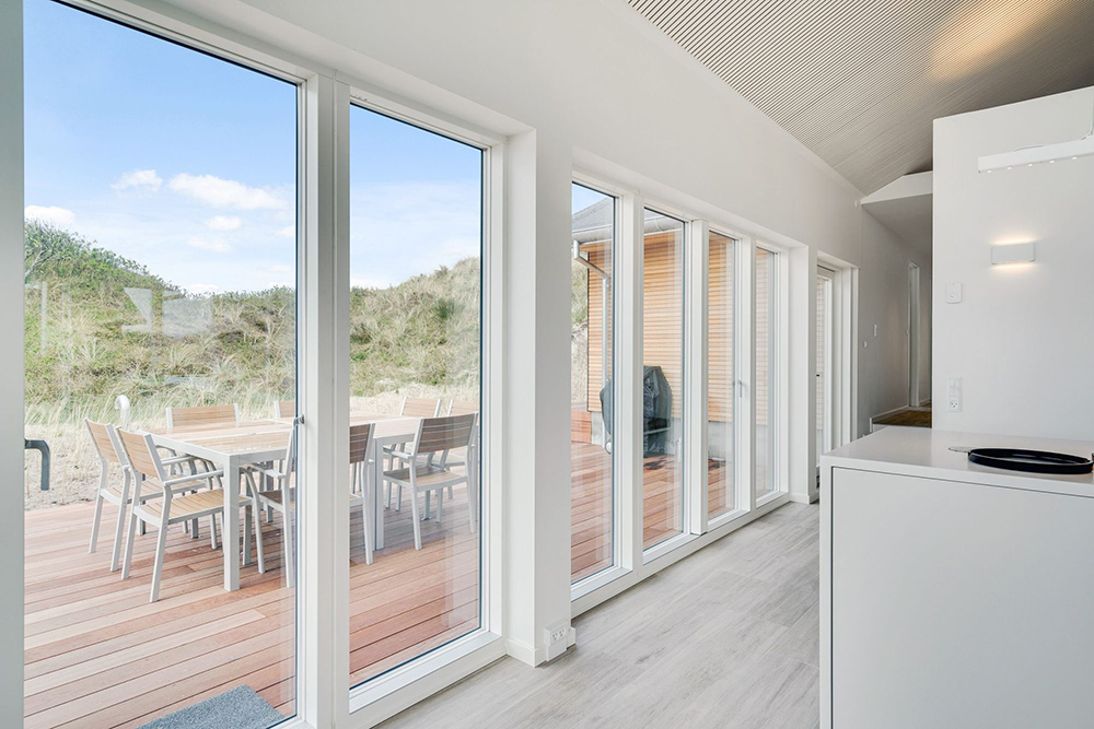 Lounge windows to outdoors, the Velfec 200 series window range