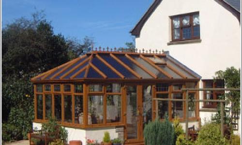 Wooden gable end conservatory in North Devon